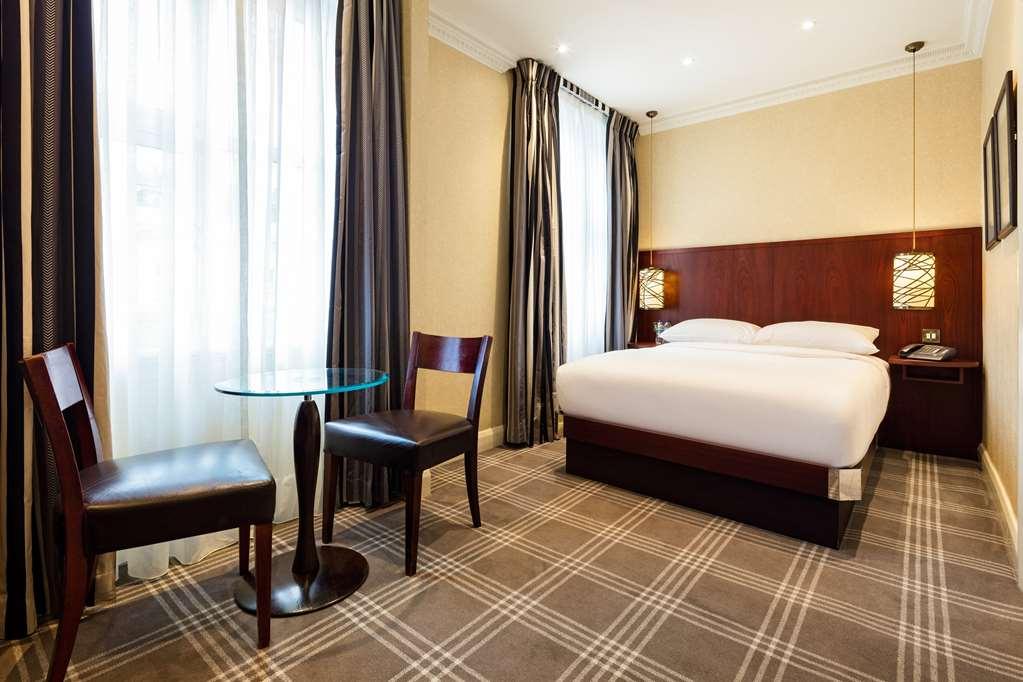 Radisson Blu Edwardian Vanderbilt Hotel, 4*