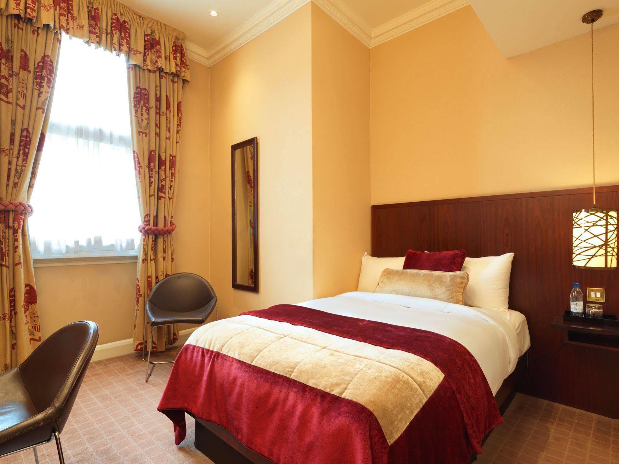 Radisson Blu Edwardian Vanderbilt Hotel, 4*