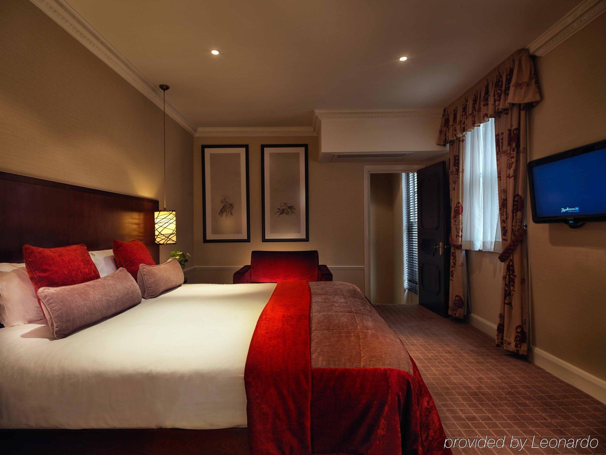 Radisson Blu Hotel, South Kensington - Formerly Vanderbilt 4* Лондон
